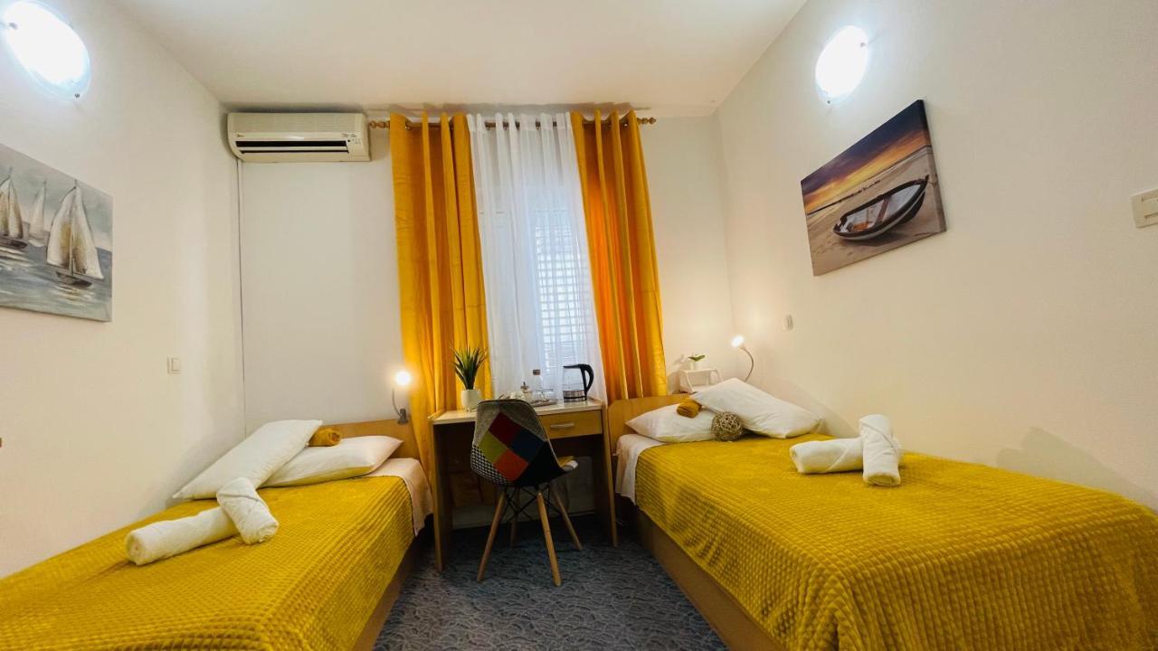 Apartmens And Rooms Madunic V Split Ngoại thất bức ảnh