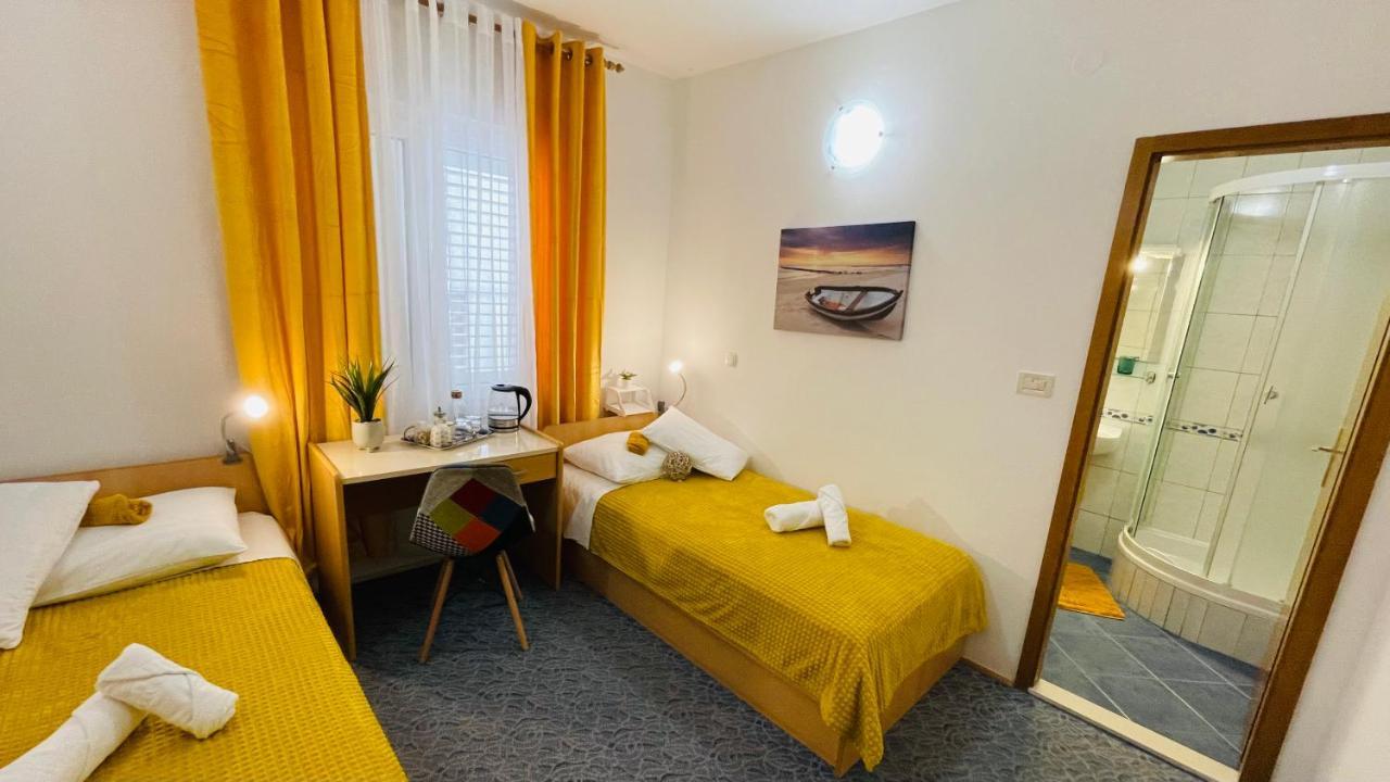 Apartmens And Rooms Madunic V Split Ngoại thất bức ảnh