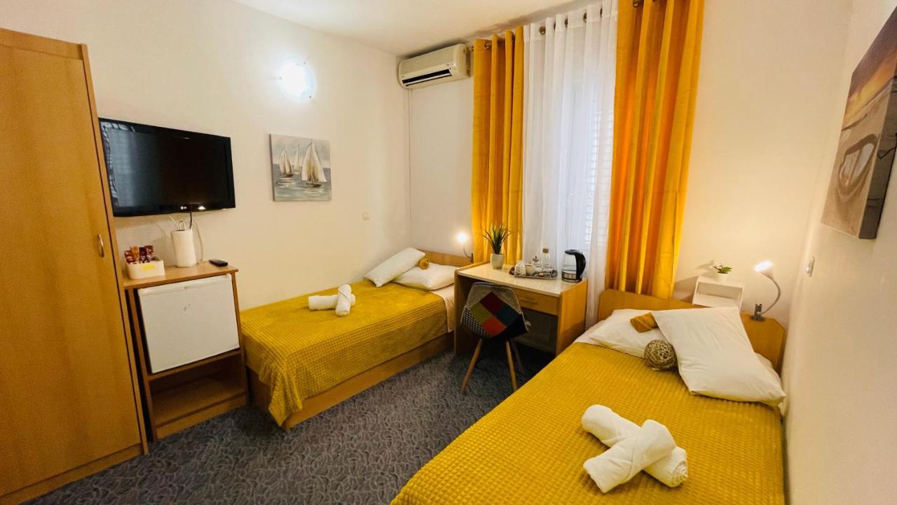 Apartmens And Rooms Madunic V Split Ngoại thất bức ảnh