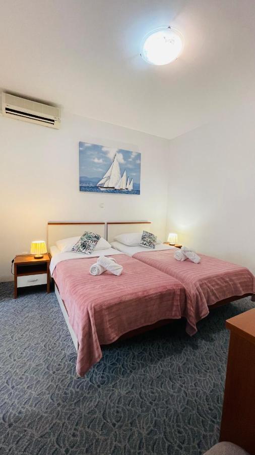 Apartmens And Rooms Madunic V Split Ngoại thất bức ảnh