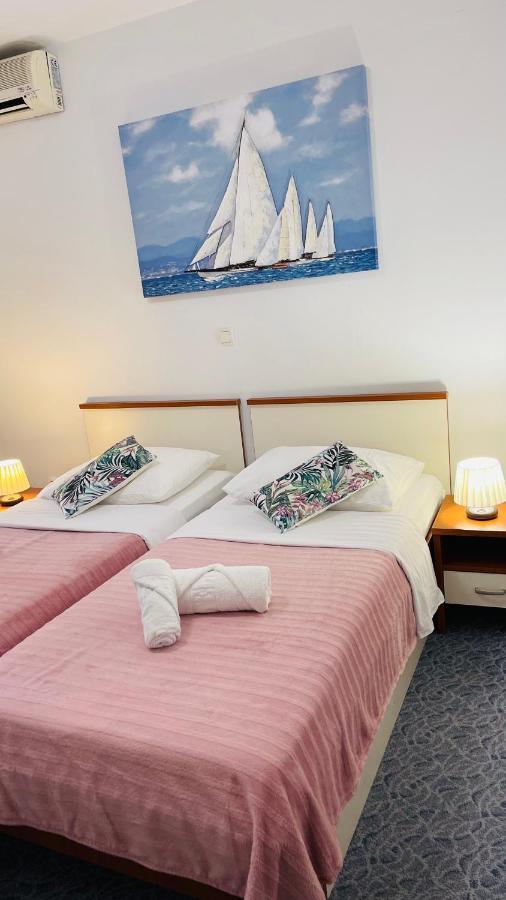 Apartmens And Rooms Madunic V Split Ngoại thất bức ảnh