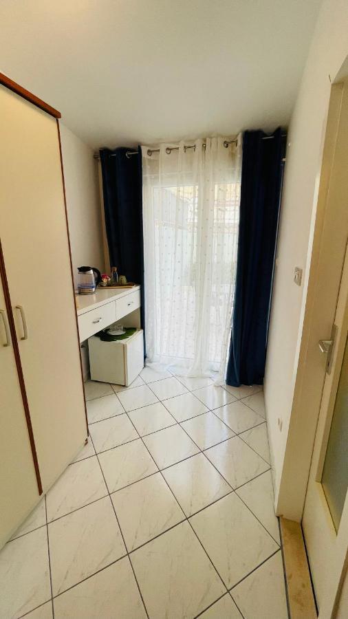 Apartmens And Rooms Madunic V Split Ngoại thất bức ảnh