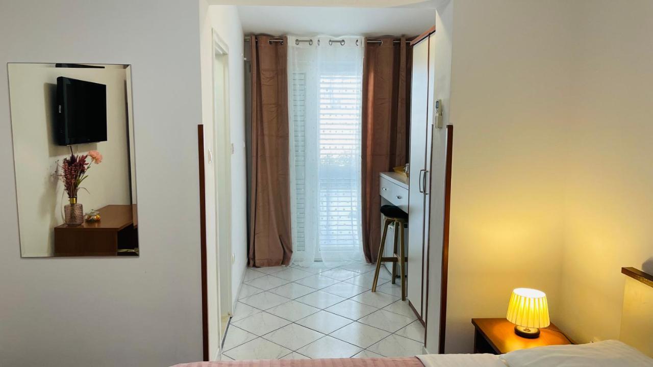 Apartmens And Rooms Madunic V Split Ngoại thất bức ảnh