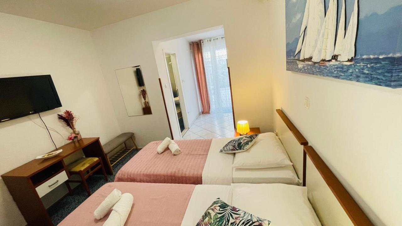 Apartmens And Rooms Madunic V Split Ngoại thất bức ảnh